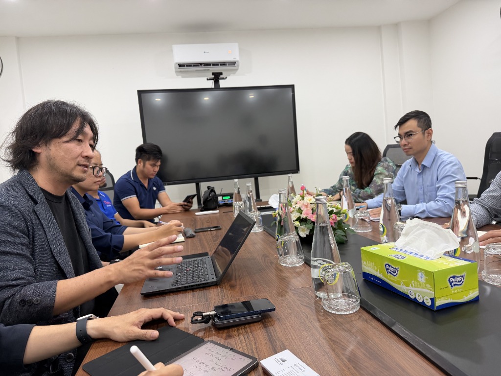 DISSCの社長と各大学の先生方との意見交換